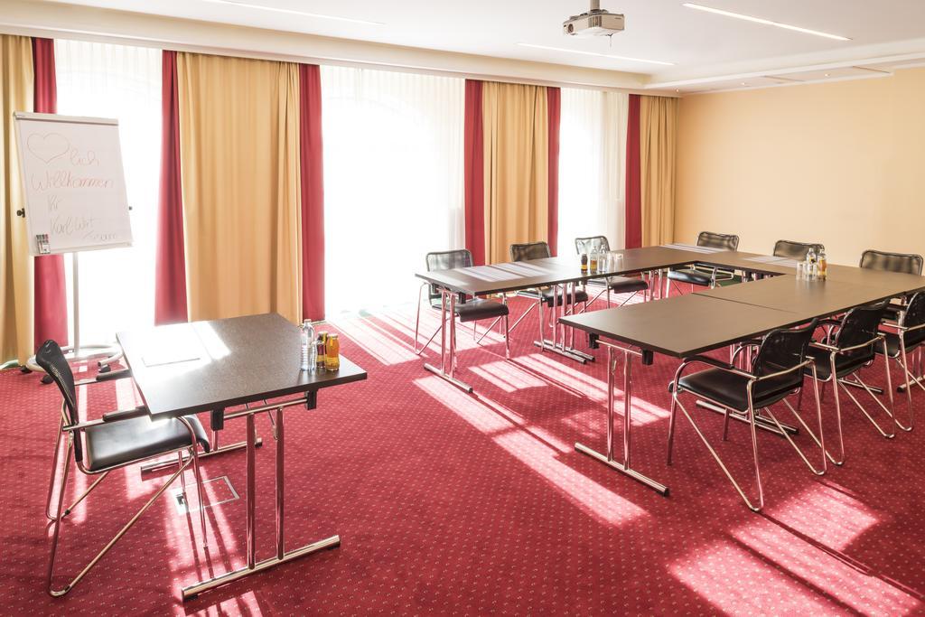 Hotel Karl-Wirt بيرشتولدسدورف المظهر الخارجي الصورة